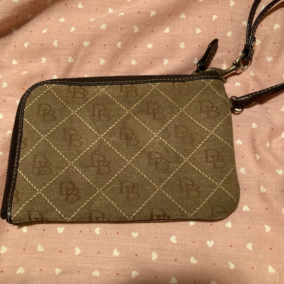 Dooney and Burke wristlet - Picture 2 of 4